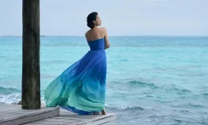 Hồ Hạnh Nhi nghỉ hè cùng chồng con